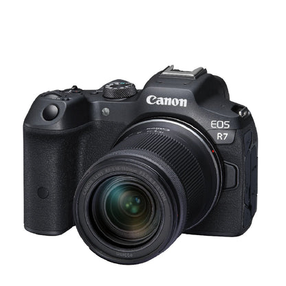 Canon EOS R7 + RF-S 18-150mm IS STM