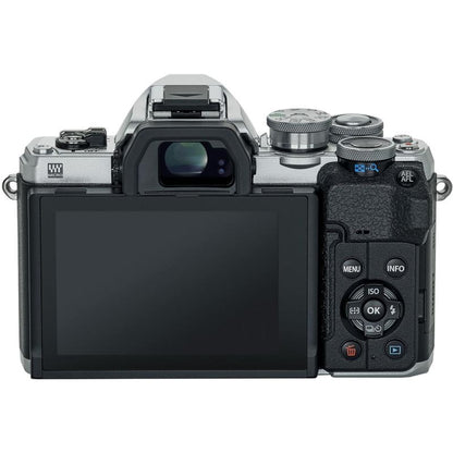 Olympus OM-D E-M10 Mark IV + ED 14-42mm f/3.5-5.6 EZ Plata